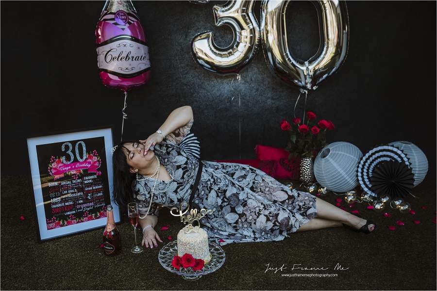Happy Birthday, Tanya! {A 30th Birthday 'Cake Smash'}